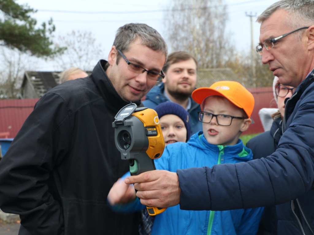 16 октября производственное подразделение АО «Ярославская электросетевая компания» в городе Мышкине радушно открыло свои двери для школьников 5 – 6 классов в рамках Всероссийского фестиваля энергосбережения и экологии #Вместе Ярче.