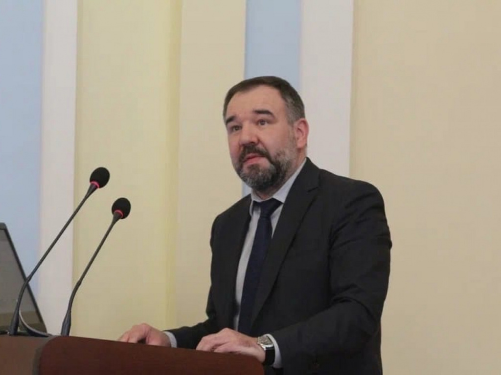 Общественная палата Ярославской области ходатайствует об увеличении размера субсидии на восстановление электрических сетей СНТ.
Руководитель АО «ЯрЭСК» Алексей Григорьев выступил с докладом о результатах консолидации и восстановления электрических сетей садоводческих некоммерческих товариществ на заседании комиссии Общественной палаты Ярославской области по ЖКХ, которое состоялось 21 октября 2022 года.