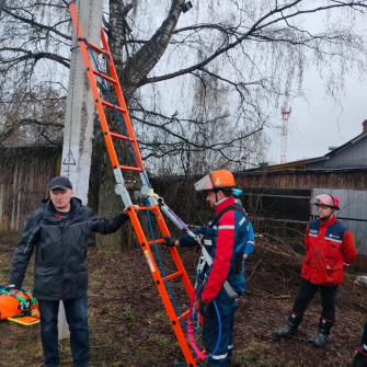 114 сотрудников районов электрических сетей, службы подстанций, службы релейной защиты и автоматики филиала «Ярэнерго» и «Ярэск» завершили обучение правилам безопасного выполнения работ на высоте с применением современных средств индивидуальной защиты.