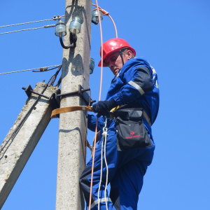 По итогам работы за 7 месяцев 2025 года АО «ЯрЭСК» - 100-процентное дочернее предприятие ПАО «Россети Центр» своевременно выполнило свои обязательства по 262 договорам технологического присоединения и 219 договорам дополнительного сервиса.